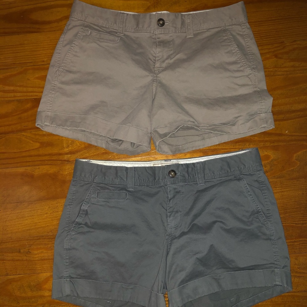 2 Pairs of Old Navy perfect 5” shorts